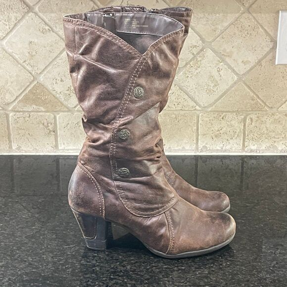 BareTraps Shoes - Size 10 Baretraps women’s slouchy brown Boots